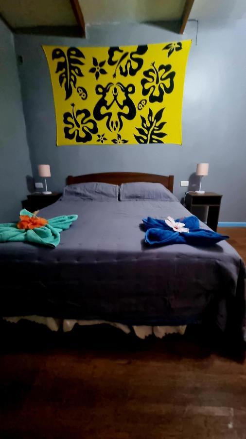Hostal Henua Roa Hanga Roa Esterno foto