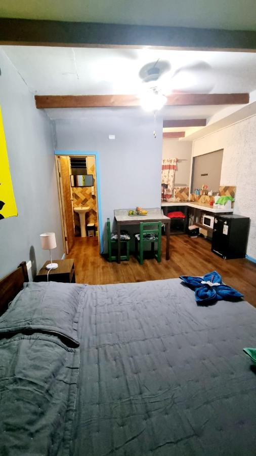 Hostal Henua Roa Hanga Roa Esterno foto
