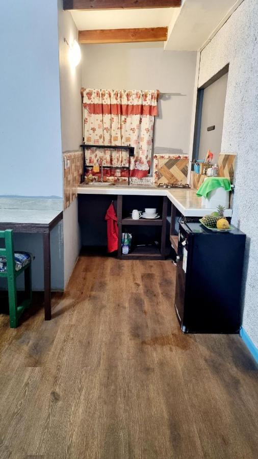 Hostal Henua Roa Hanga Roa Esterno foto